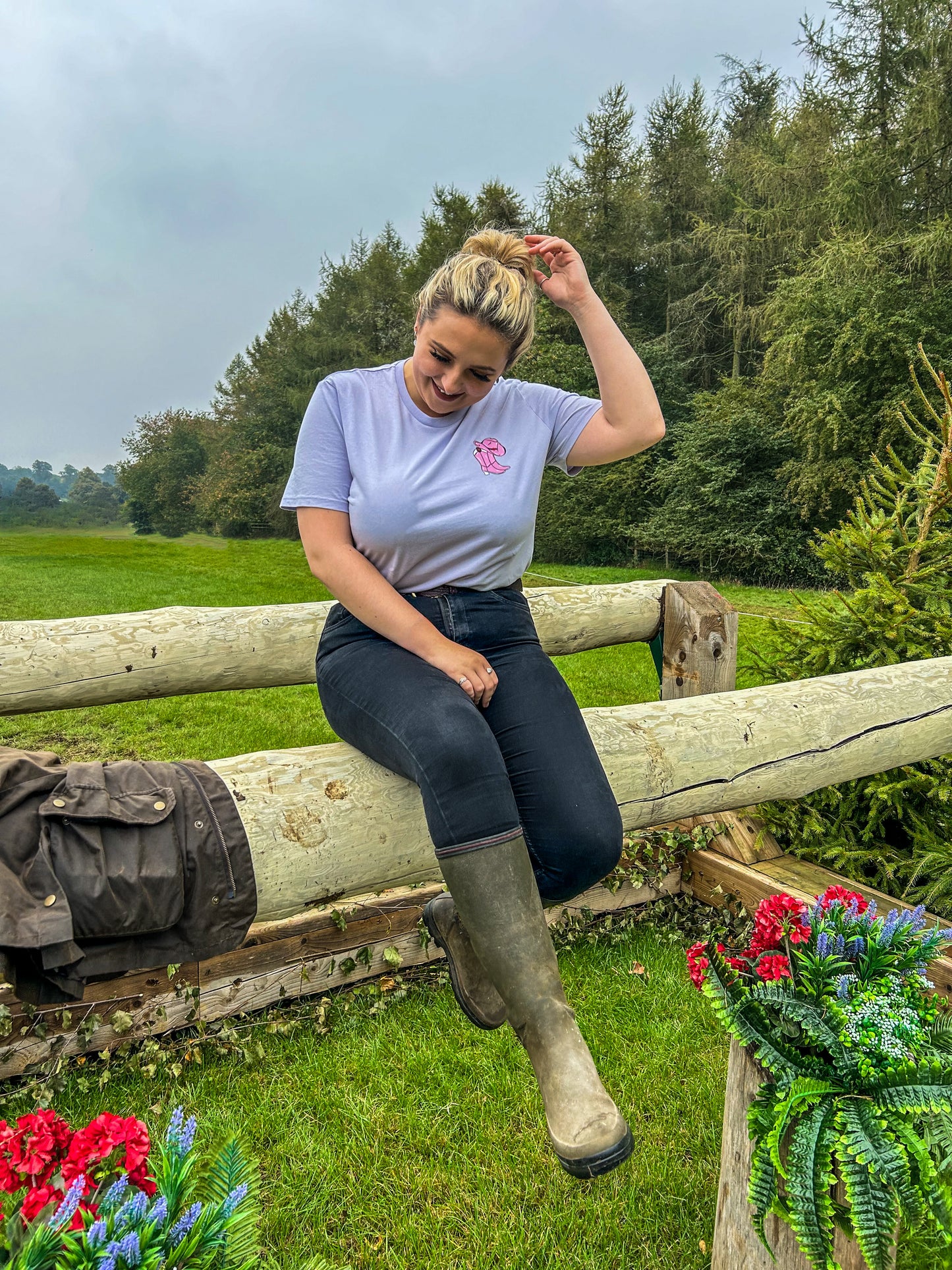 SECONDS - Whisky Cowgirl T-shirt